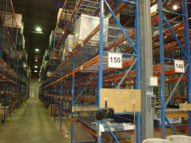 Photo #38 of EXCESS EQUIPMENT OF A DISTRIBUTOR OF PACKAGING, FACILITY AND PRINTING SUPPLIES - XPEDX - EDMONTON