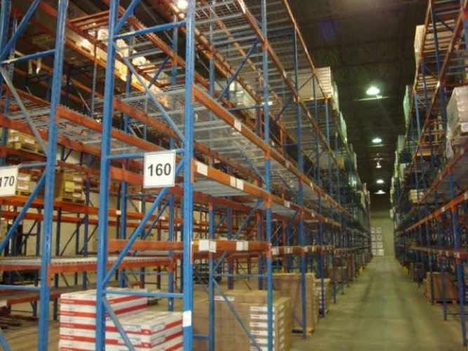 Photo #39 of EXCESS EQUIPMENT OF A DISTRIBUTOR OF PACKAGING, FACILITY AND PRINTING SUPPLIES - XPEDX - EDMONTON