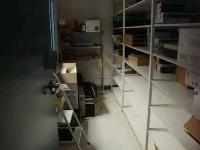 Photo #57 of EXCESS EQUIPMENT OF A DISTRIBUTOR OF PACKAGING, FACILITY AND PRINTING SUPPLIES - XPEDX - EDMONTON