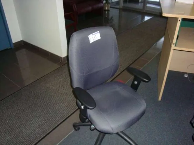 Photo #100 of EXCESS EQUIPMENT OF A DISTRIBUTOR OF PACKAGING, FACILITY AND PRINTING SUPPLIES - XPEDX - EDMONTON