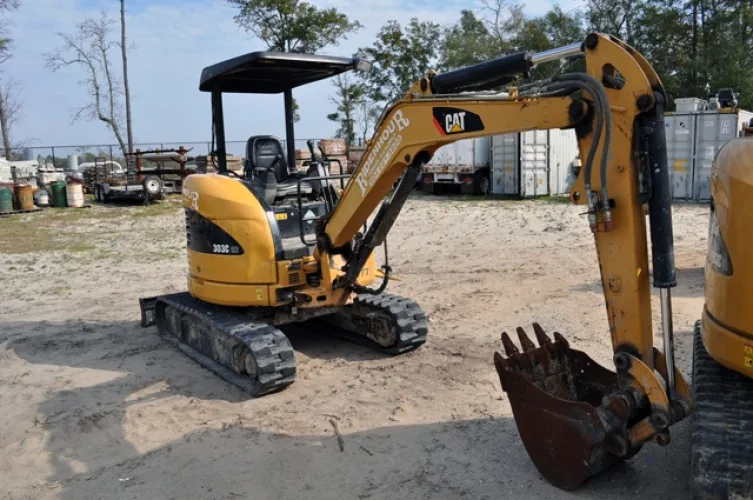 Photo #54 of EQUIPMENT NO LONGER NEEDED FROM A MAJOR CONCRETE CONTRACTOR -  RIDENHOUR CONCRETE & SUPPLY, INC.