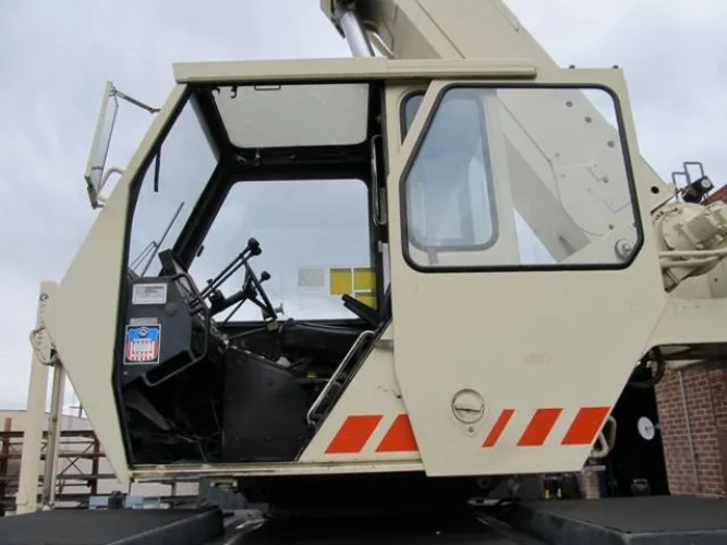 Photo #179 of ASSETS NO LONGER REQUIRED BY DYNA PUMP INC. A COMPLETE LATE MODEL HAAS CNC MACHINE SHOP