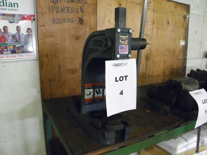 Photo #190 of SUPERB OFFERING OF LATE MODEL ROLLFORMING LINES AND EQUIPMENT SURPLUS TO THE NEEDS OF A METAL SHED MANUFACTURER