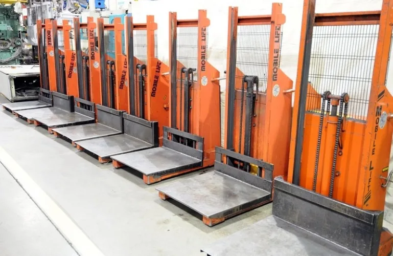 Photo #71 of SALE OF THE YEAR (DAY 3) - REVSTONE INDUSTRIES BURLINGTON INC., A COMPLETE LATE MODEL TOOL AND DIE FACILITY