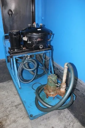 Photo #5 of NO RESERVE EBAY AUCTION: GRINDERS, OVENS, CHILLER, OIL FILTER, VACUUM PUMP, BRIDGEPORT LATHE, LASER MARKERS, ELECTRIC LIFT, CMM, AND WET BENCH