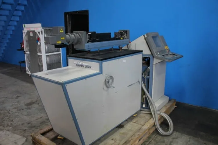 Photo #15 of NO RESERVE EBAY AUCTION: GRINDERS, OVENS, CHILLER, OIL FILTER, VACUUM PUMP, BRIDGEPORT LATHE, LASER MARKERS, ELECTRIC LIFT, CMM, AND WET BENCH