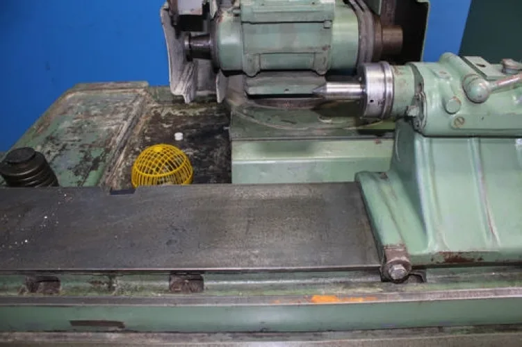Photo #39 of NO RESERVE EBAY AUCTION: GRINDERS, OVENS, CHILLER, OIL FILTER, VACUUM PUMP, BRIDGEPORT LATHE, LASER MARKERS, ELECTRIC LIFT, CMM, AND WET BENCH