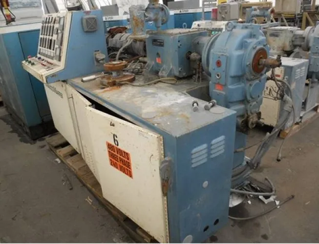 Photo #10 of SHORT NOTICE SALE OF ROYAL OUTDOOR PRODUCTS- PLASTIC EXTRUSION & FACILITY EQUIPMENT