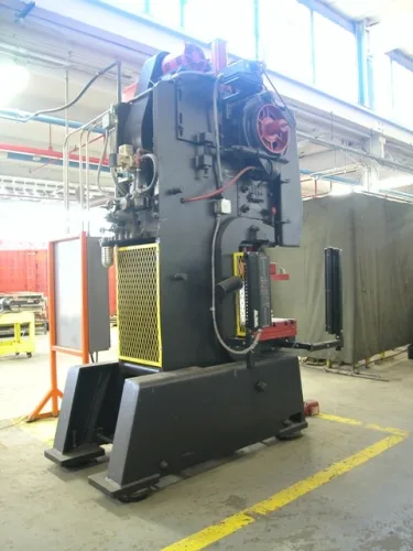 Photo #7 of SURPLUS TO THE ONGOING OPERATIONS OF A SUPER CLEAN FABRICATION, STAMPING, AND MACHINE TOOLS FACILITY - AMD INDUSTRIES, INC.
