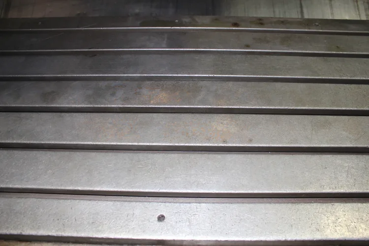 Photo #11 of NO RESERVE EBAY AUCTION! VERTICAL MACHINING CENTER, VERTICAL MILL, ENGINE LATHE, AIR COMPRESSOR