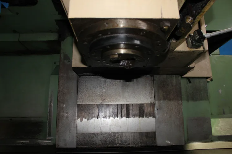 Photo #12 of NO RESERVE EBAY AUCTION! VERTICAL MACHINING CENTER, VERTICAL MILL, ENGINE LATHE, AIR COMPRESSOR
