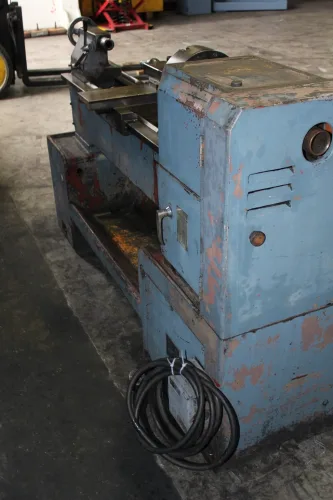 Photo #27 of NO RESERVE EBAY AUCTION! VERTICAL MACHINING CENTER, VERTICAL MILL, ENGINE LATHE, AIR COMPRESSOR