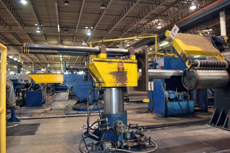 Photo #15 of NO RESERVE AUCTION - 3 STEEL SLITTING LINES: R-L  24" BROOKES SLITTING LINE, R-L 28" SLITTING LINE & R-L 53" WEAN REMOVABLE HD SLITTING LINE