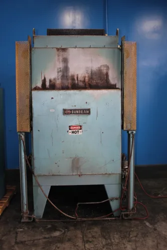 Photo #21 of NO RESERVE EBAY AUCTION! GRINDERS, PALLET LOADERS, DUST COLLECTORS, SHRINK WRAPPING MACHINES, MILLING MACHINES, DEBURRING MACHINE, LOADERS AND MORE!