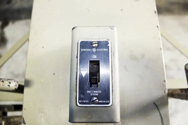 Photo #44 of LOW RESERVE EBAY AUCTION! ATRUMP CNC MILL, WELLS HORIZONTAL BANDSAW, INGERSOLL RAND AIR COMPRESSOR, HARRISON ENGINE LATHE, WILDER SLITTING MACHINE & MORE!