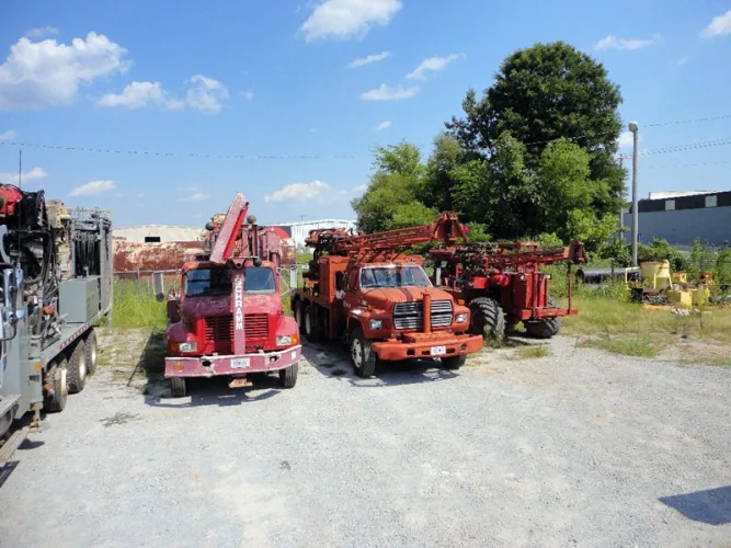Photo #6 of ASSETS SOLD PURSUANT TO AN ORDER OF THE UNITED STATES BANKRUPTCY COURT FOR THE MIDDLE DISTRICT OF TENNESSEE CASE NO. 12-04686-MH3-7: UNPRECEDENTED OFFERING OF COMPLETE DRILLING CONTRACTOR INCLUDING SONIC AND ROTARY DRILLS, TRUCKS, TOOLING AND CONTRACTORS
