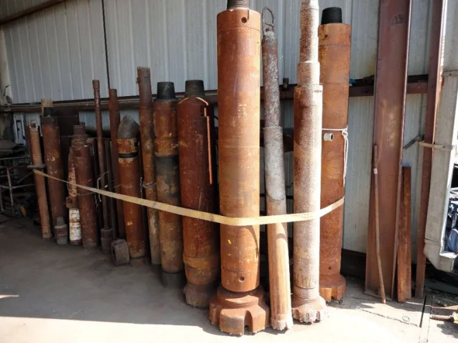 Photo #101 of ASSETS SOLD PURSUANT TO AN ORDER OF THE UNITED STATES BANKRUPTCY COURT FOR THE MIDDLE DISTRICT OF TENNESSEE CASE NO. 12-04686-MH3-7: UNPRECEDENTED OFFERING OF COMPLETE DRILLING CONTRACTOR INCLUDING SONIC AND ROTARY DRILLS, TRUCKS, TOOLING AND CONTRACTORS