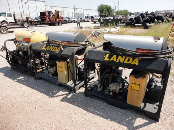 Photo #137 of ASSETS SOLD PURSUANT TO AN ORDER OF THE UNITED STATES BANKRUPTCY COURT FOR THE MIDDLE DISTRICT OF TENNESSEE CASE NO. 12-04686-MH3-7: UNPRECEDENTED OFFERING OF COMPLETE DRILLING CONTRACTOR INCLUDING SONIC AND ROTARY DRILLS, TRUCKS, TOOLING AND CONTRACTORS