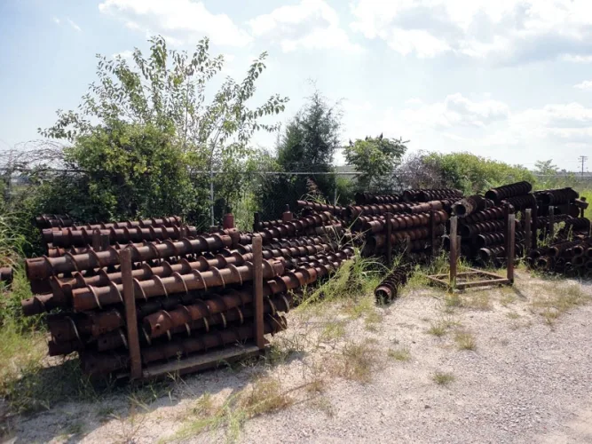 Photo #154 of ASSETS SOLD PURSUANT TO AN ORDER OF THE UNITED STATES BANKRUPTCY COURT FOR THE MIDDLE DISTRICT OF TENNESSEE CASE NO. 12-04686-MH3-7: UNPRECEDENTED OFFERING OF COMPLETE DRILLING CONTRACTOR INCLUDING SONIC AND ROTARY DRILLS, TRUCKS, TOOLING AND CONTRACTORS