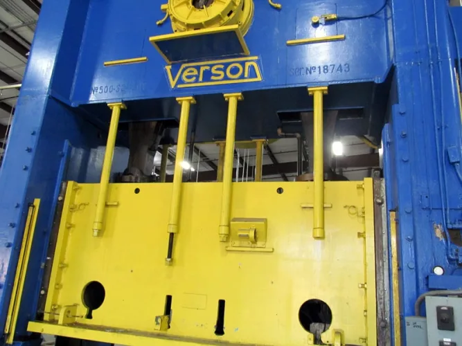 Photo #3 of NO RESERVE AUCTION! 500-TON VERSON MDL: 500-52-120T STRAIGHT SIDE PRESS