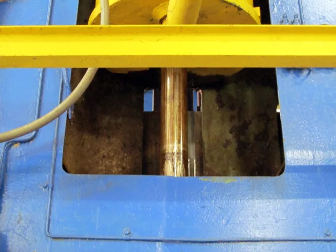 Photo #26 of NO RESERVE AUCTION! 500-TON VERSON MDL: 500-52-120T STRAIGHT SIDE PRESS