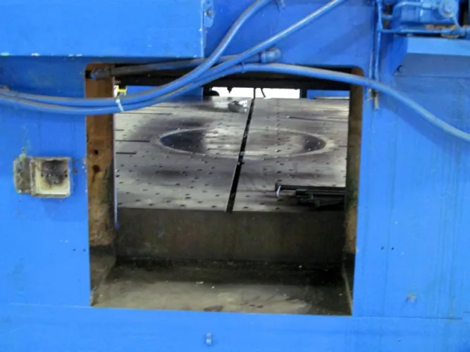 Photo #36 of NO RESERVE AUCTION! 500-TON VERSON MDL: 500-52-120T STRAIGHT SIDE PRESS