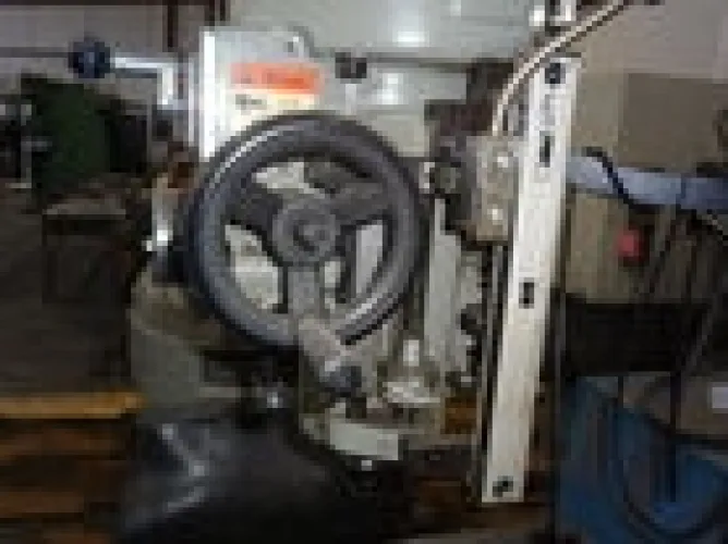 Photo #17 of SURPLUS METALWORKING MACHINES FORMERLY OF ARIZONA WIRE & TOOL: CNC & MANUAL MACHINE TOOLS