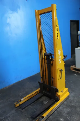Photo #14 of LOW RESERVE EBAY AUCTION! BANDSAW, PALLET JACKS, PRESS BRAKE, HYDRAULIC POWER NOTCHER AND MORE!