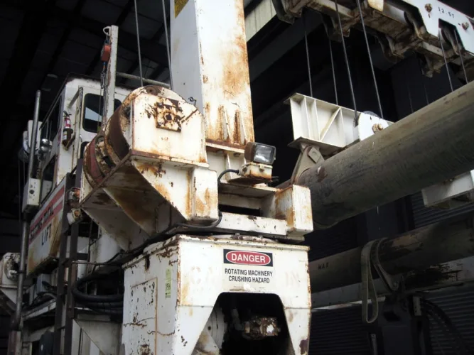 Photo #19 of 1984 100,000 LBS. ROPCO MDL: HD-1080-S STRADDLE LIFT CRANE