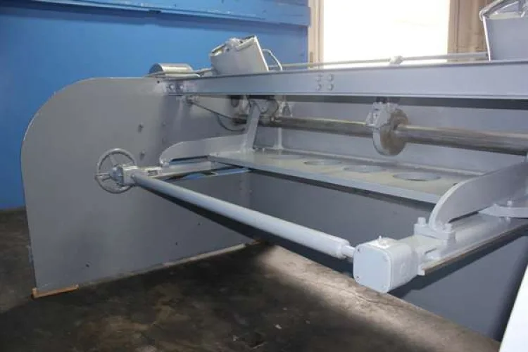 Photo #46 of SECURED PARTY REPOSSESSIONS: LATHES, VERTICAL MILLS, BORING MILL, BAND SAWS, POWER SHEAR, AIR COMPRESSOR AND MORE!