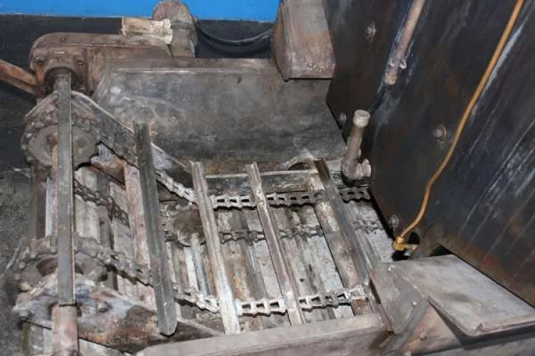 Photo #78 of SECURED PARTY REPOSSESSIONS: LATHES, VERTICAL MILLS, BORING MILL, BAND SAWS, POWER SHEAR, AIR COMPRESSOR AND MORE!