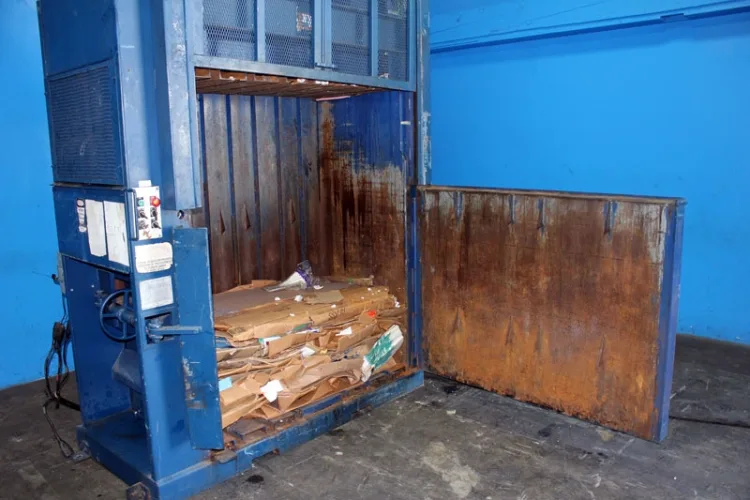 Photo #47 of LOW RESERVE EBAY AUCTION! OVENS, STORAGE CABINETS, AIR COMPRESSORS, AIR PRESS, CRIMPING MACHINE, TURRET PUNCH, HYDRAULIC PUNCH, AND MUCH MORE!