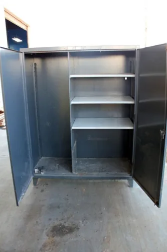 Photo #114 of LOW RESERVE EBAY AUCTION! OVENS, STORAGE CABINETS, AIR COMPRESSORS, AIR PRESS, CRIMPING MACHINE, TURRET PUNCH, HYDRAULIC PUNCH, AND MUCH MORE!