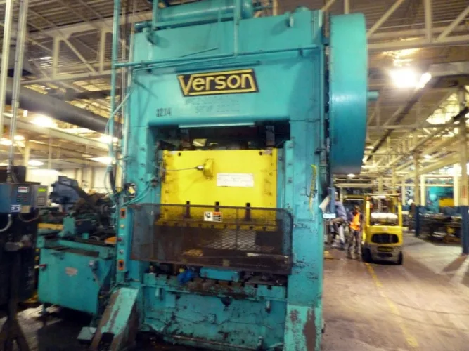 Photo #13 of FORMER ASSETS OF MURRAY LAWNMOWER: OVER 30 PRESSES, FABRICATION, GIGANTIC WIRE CUT-OFFS, MACHINE TOOLS, POWDER COAT PAINT LINE, SCRAP & MUCH MORE!