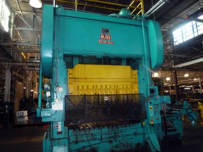 Photo #24 of FORMER ASSETS OF MURRAY LAWNMOWER: OVER 30 PRESSES, FABRICATION, GIGANTIC WIRE CUT-OFFS, MACHINE TOOLS, POWDER COAT PAINT LINE, SCRAP & MUCH MORE!