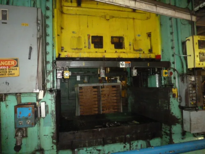 Photo #43 of FORMER ASSETS OF MURRAY LAWNMOWER: OVER 30 PRESSES, FABRICATION, GIGANTIC WIRE CUT-OFFS, MACHINE TOOLS, POWDER COAT PAINT LINE, SCRAP & MUCH MORE!