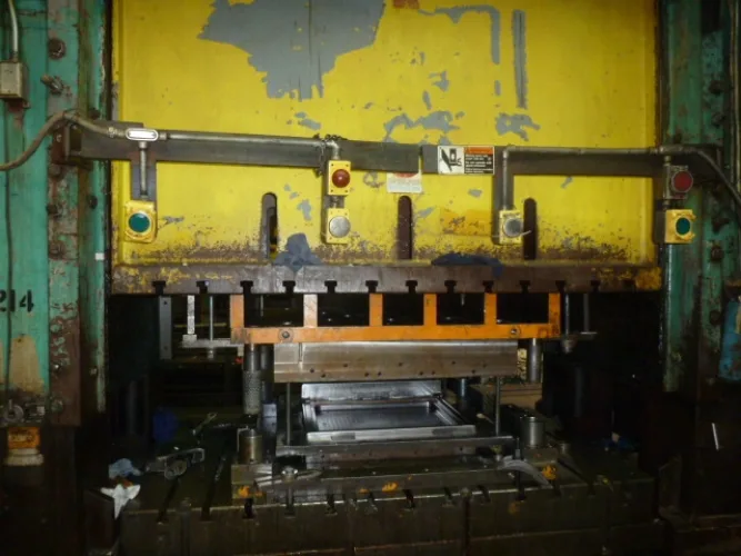 Photo #61 of FORMER ASSETS OF MURRAY LAWNMOWER: OVER 30 PRESSES, FABRICATION, GIGANTIC WIRE CUT-OFFS, MACHINE TOOLS, POWDER COAT PAINT LINE, SCRAP & MUCH MORE!