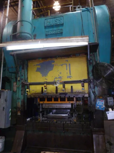 Photo #62 of FORMER ASSETS OF MURRAY LAWNMOWER: OVER 30 PRESSES, FABRICATION, GIGANTIC WIRE CUT-OFFS, MACHINE TOOLS, POWDER COAT PAINT LINE, SCRAP & MUCH MORE!