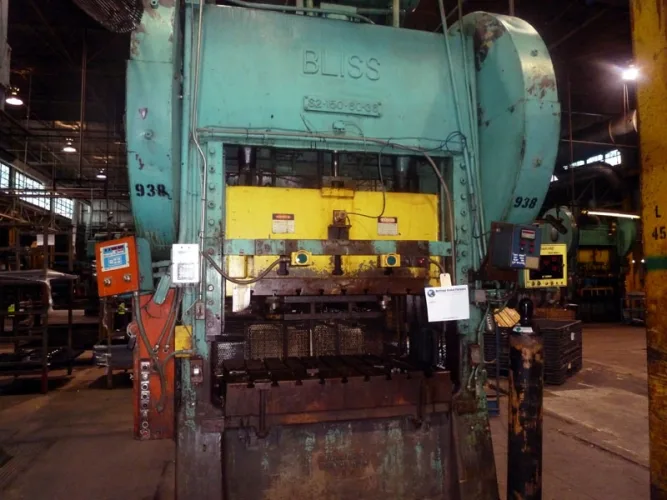Photo #64 of FORMER ASSETS OF MURRAY LAWNMOWER: OVER 30 PRESSES, FABRICATION, GIGANTIC WIRE CUT-OFFS, MACHINE TOOLS, POWDER COAT PAINT LINE, SCRAP & MUCH MORE!