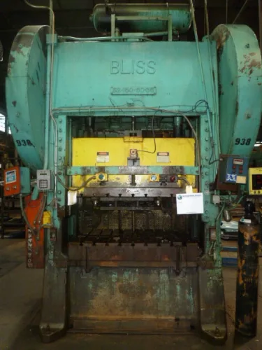 Photo #67 of FORMER ASSETS OF MURRAY LAWNMOWER: OVER 30 PRESSES, FABRICATION, GIGANTIC WIRE CUT-OFFS, MACHINE TOOLS, POWDER COAT PAINT LINE, SCRAP & MUCH MORE!