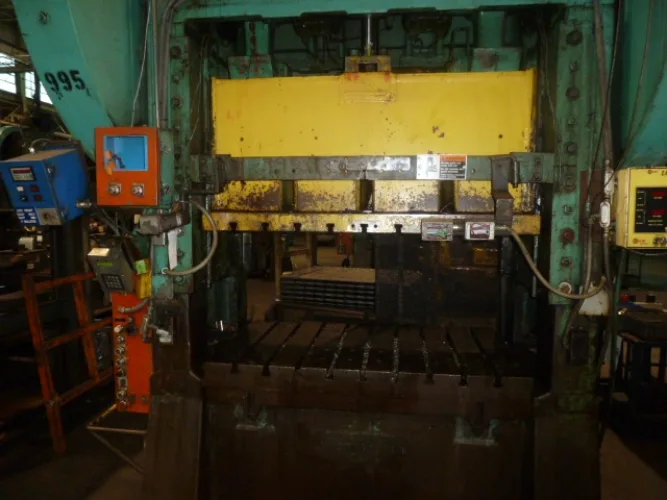 Photo #78 of FORMER ASSETS OF MURRAY LAWNMOWER: OVER 30 PRESSES, FABRICATION, GIGANTIC WIRE CUT-OFFS, MACHINE TOOLS, POWDER COAT PAINT LINE, SCRAP & MUCH MORE!