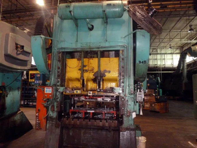 Photo #87 of FORMER ASSETS OF MURRAY LAWNMOWER: OVER 30 PRESSES, FABRICATION, GIGANTIC WIRE CUT-OFFS, MACHINE TOOLS, POWDER COAT PAINT LINE, SCRAP & MUCH MORE!