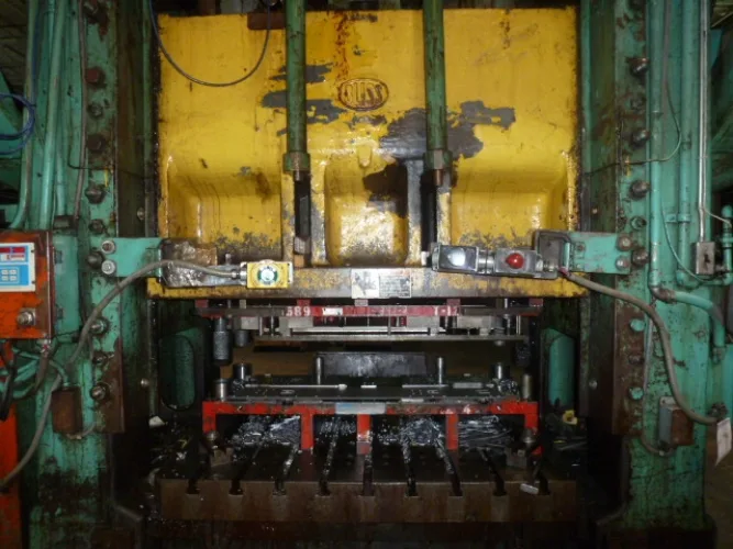 Photo #89 of FORMER ASSETS OF MURRAY LAWNMOWER: OVER 30 PRESSES, FABRICATION, GIGANTIC WIRE CUT-OFFS, MACHINE TOOLS, POWDER COAT PAINT LINE, SCRAP & MUCH MORE!