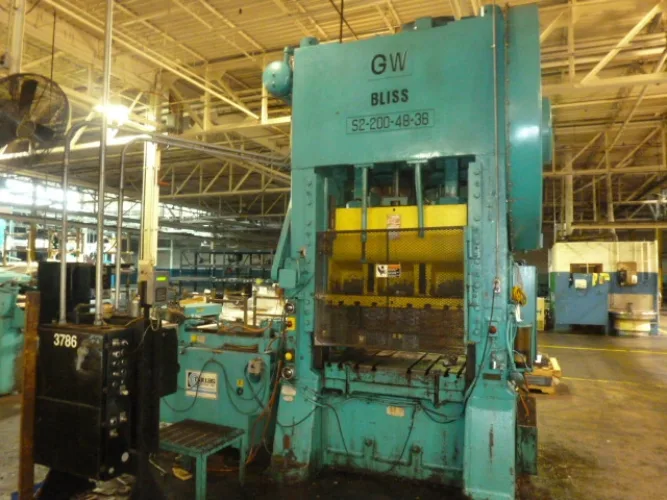 Photo #132 of FORMER ASSETS OF MURRAY LAWNMOWER: OVER 30 PRESSES, FABRICATION, GIGANTIC WIRE CUT-OFFS, MACHINE TOOLS, POWDER COAT PAINT LINE, SCRAP & MUCH MORE!