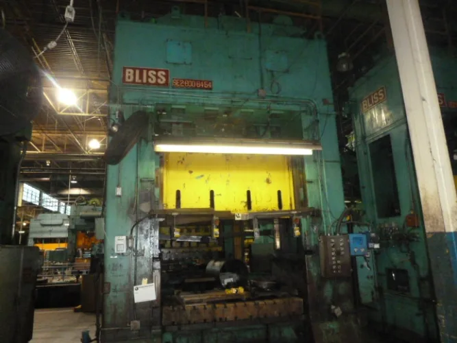 Photo #136 of FORMER ASSETS OF MURRAY LAWNMOWER: OVER 30 PRESSES, FABRICATION, GIGANTIC WIRE CUT-OFFS, MACHINE TOOLS, POWDER COAT PAINT LINE, SCRAP & MUCH MORE!