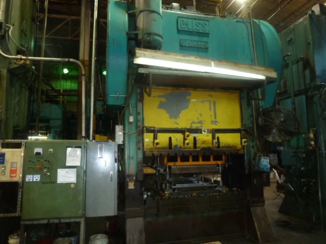 Photo #144 of FORMER ASSETS OF MURRAY LAWNMOWER: OVER 30 PRESSES, FABRICATION, GIGANTIC WIRE CUT-OFFS, MACHINE TOOLS, POWDER COAT PAINT LINE, SCRAP & MUCH MORE!