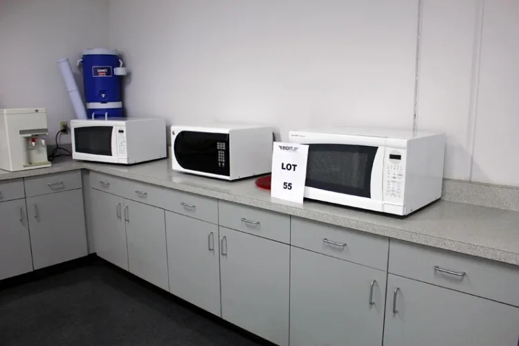 Photo #82 of SURPLUS ASSETS TO THE ONGOING OPERATIONS OF WORLD MARKETING, INC. INCLUDING DIDDE WEB PRESSES, HALM JET ENVELOPE PRESSES, SITMA POLYWRAPPER / LABELERS, POLAR GUILLOTINE, AND SUPPORT EQUIPMENT