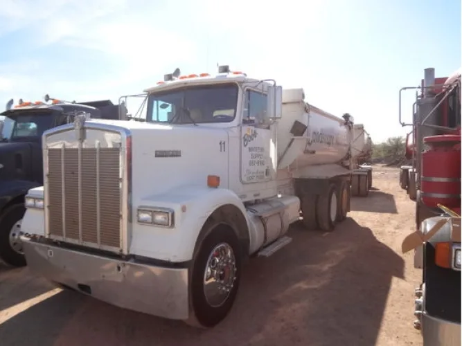 Photo #39 of 3-SALES IN ONE TIMED EVENT: 
	#1: BANKRUPTCY ASSETS OF THERMAL COATINGS, INSULATION & CRANE SERVICE, 
	#2: BY ORDER OF SECURED CREDITOR, BOB'S MATERIALS & 
	#3: ASSETS EXCESS TO ONGOING PRODUCTION OF OAKCRAFT