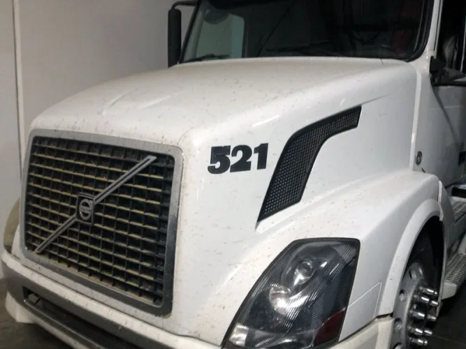 Photo #3 of BANKRUPTCY OF KLC TRANSPORTATION, INC. - 13 LATE MODEL SEMI-TRUCKS: (8) 2005 - 2007 PETERBILT, (4) 2007 VOLVO & (1) 2006 STERLING
