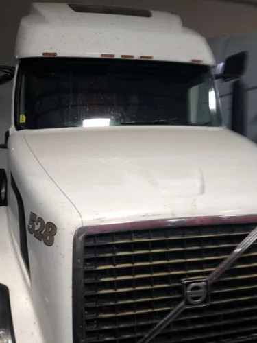 Photo #7 of BANKRUPTCY OF KLC TRANSPORTATION, INC. - 13 LATE MODEL SEMI-TRUCKS: (8) 2005 - 2007 PETERBILT, (4) 2007 VOLVO & (1) 2006 STERLING